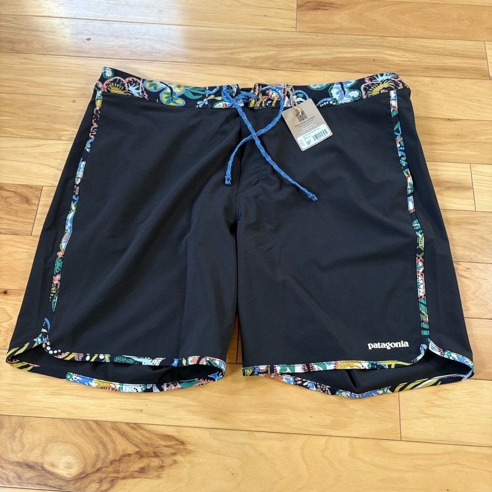 Patagonia Hydropeak Side Shore Boardshorts Mens Sz 40 Black 18" Slim Fit